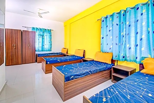 5 sharing room